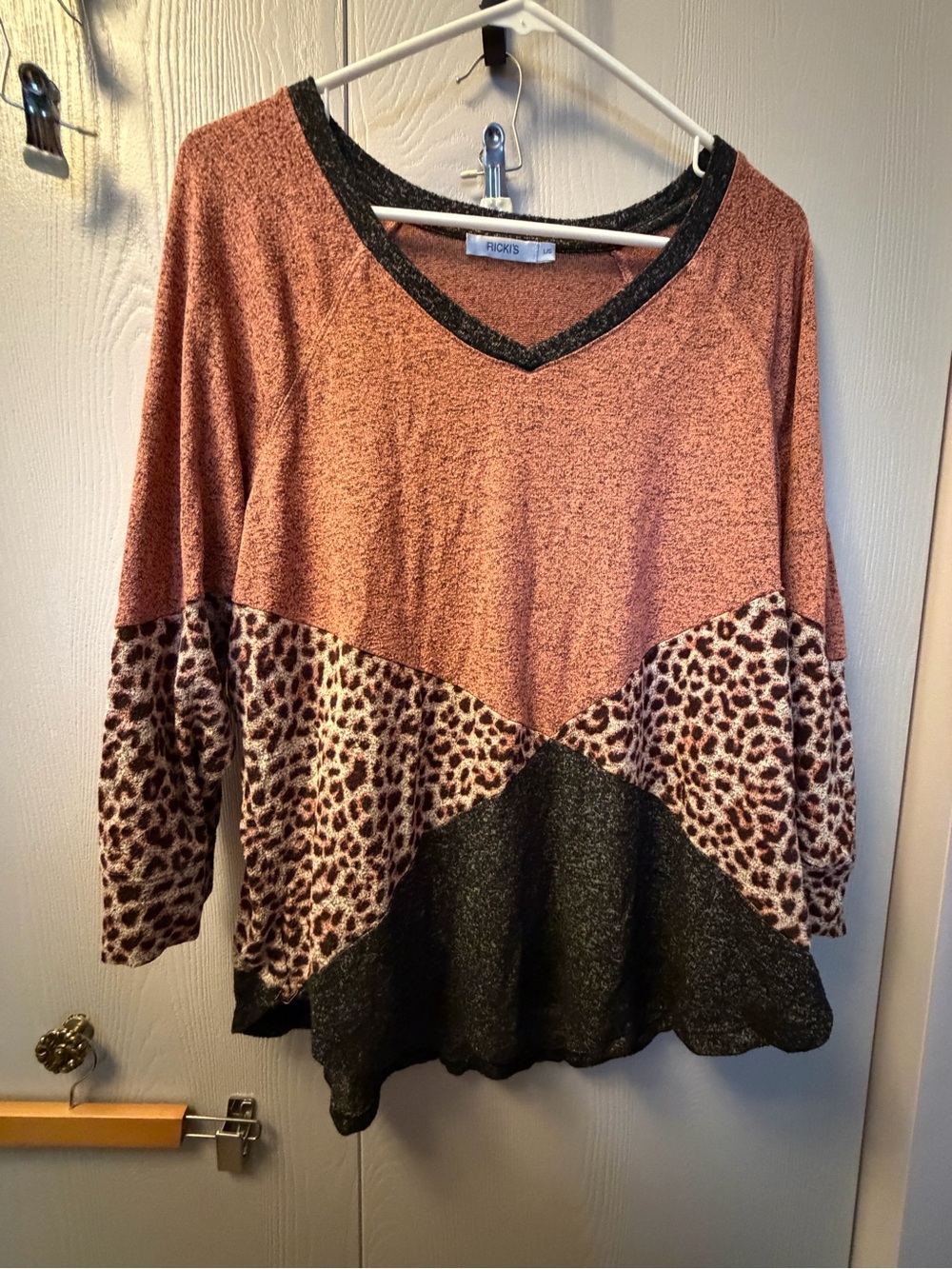 Ricki's Mauve-Pink Leopard Panel V-Neck Long Sleeve Top